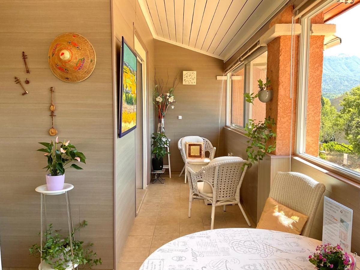 Chambres D'Hotes Les Noisetiers Динь-ле-Бен Экстерьер фото
